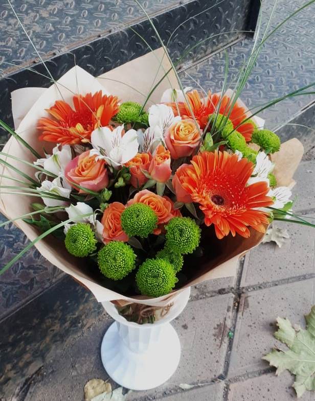 Букет цветов из: Герберы, Хризантемы, Альстромерии и Розы в Сельце