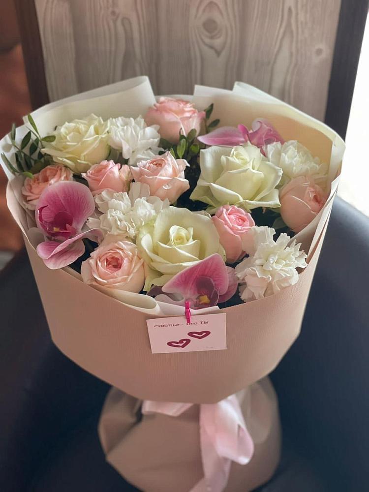 Букет цветов из: Орхидеи, Розы и Гвоздики в Сельце