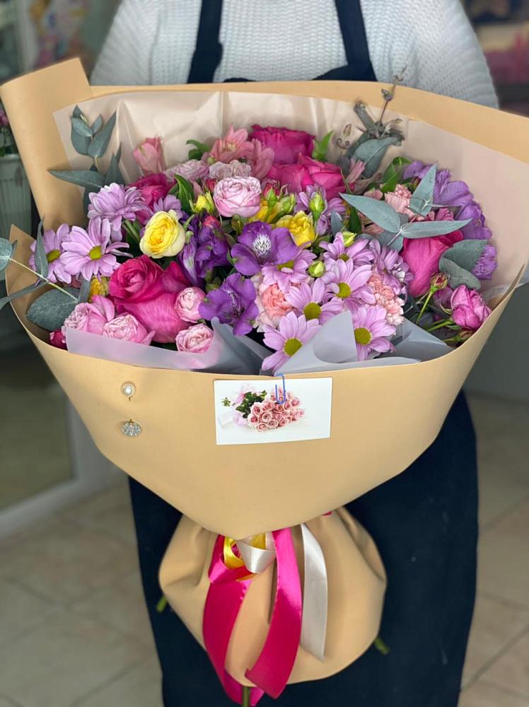 Букет цветов из: Хризантемы, Гвоздики и Альстромерии в Сельце