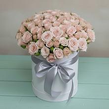 Цветочная композиция из Розы в шляпной коробке в Сельце