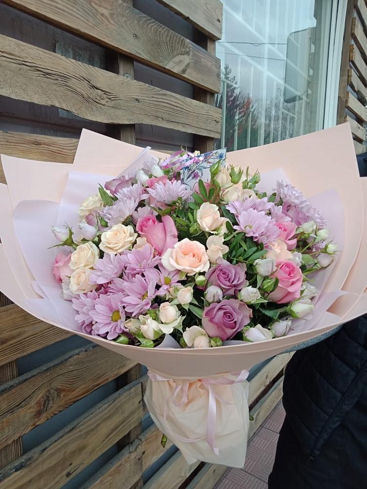 Букет цветов из: Розы и Хризантемы в Сельце