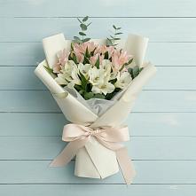 Букет цветов из:  Альстромерии в Сельце