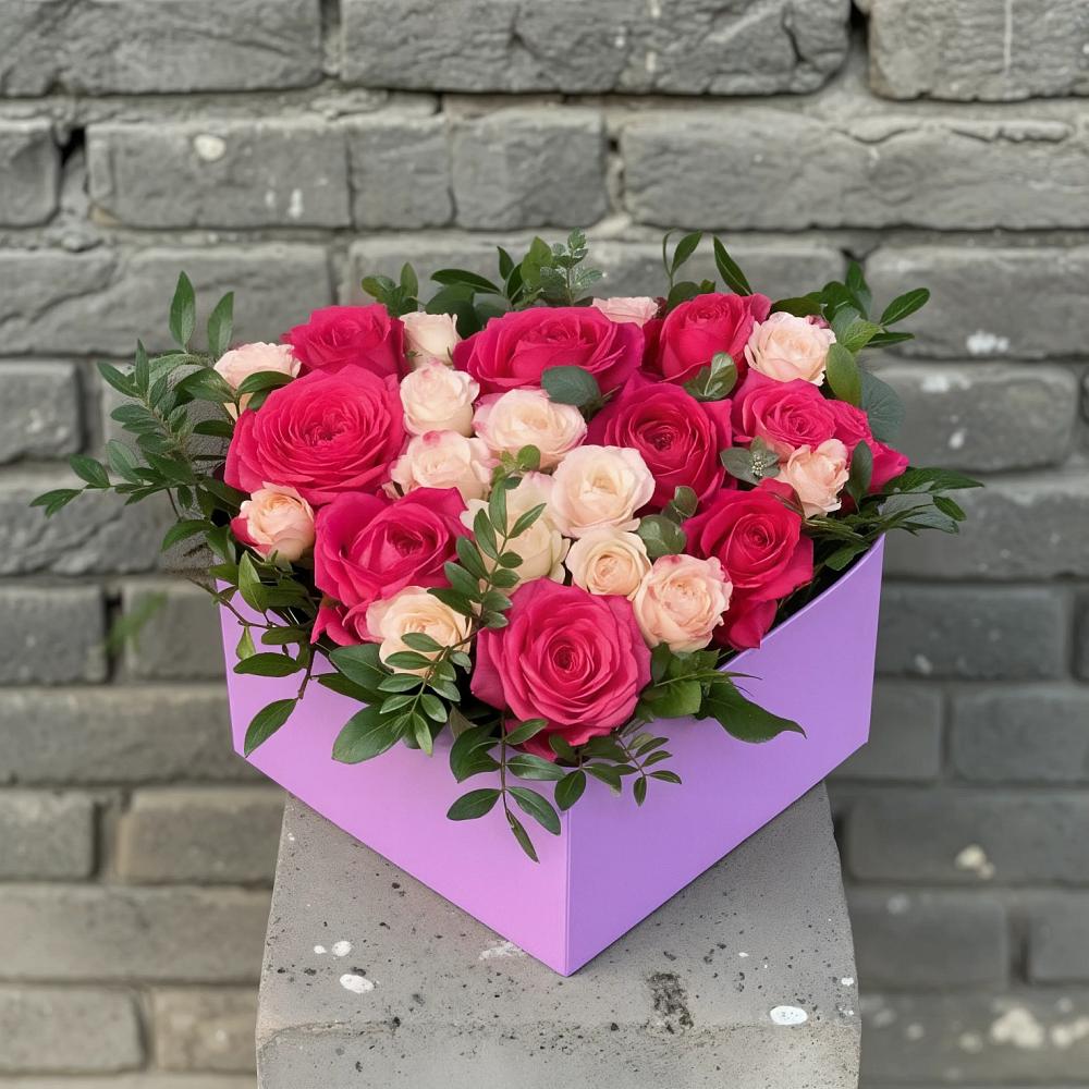 Цветочная композиция из Розы в коробке в Сельце