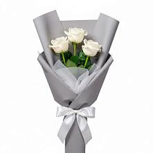 Букет 3 белые розы в Сельце