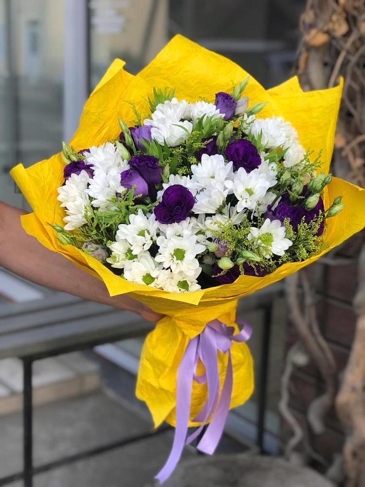 Букет цветов из: Ирисы, Хризантемы и Ромашки в Сельце