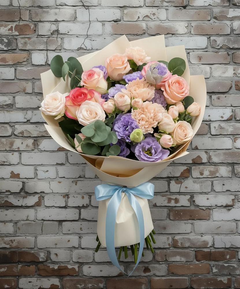 Букет цветов из: Розы, Лизиантусы и Гвоздики в Сельце