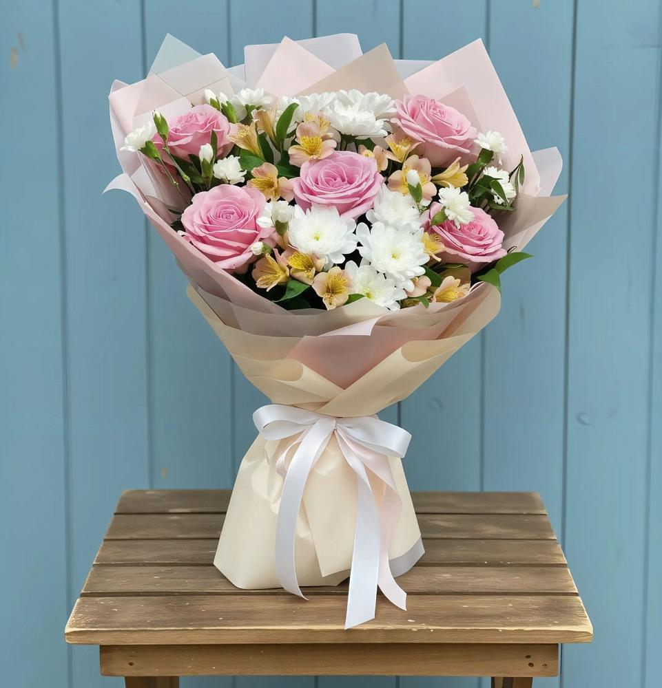 Букет цветов из: Гвоздики, Орхидеи и Розы в Сельце