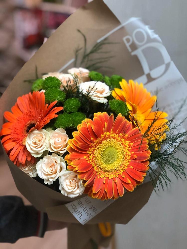 Букет цветов из: Герберы, Хризантемы и Розы в Сельце