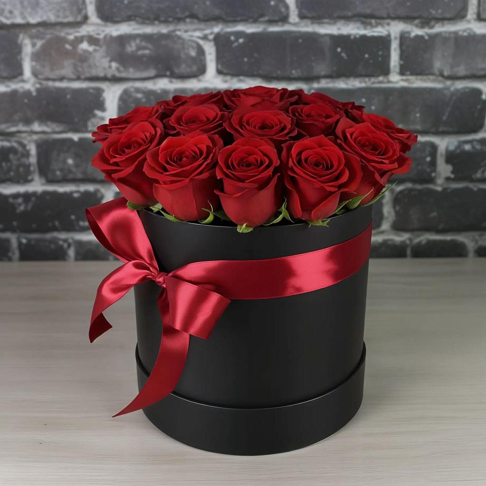 Цветочная композиция из Розы в шляпной коробке в Сельце