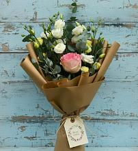 Букет цветов из:  Розы и Лизиантусы #REPLACE_PRED# Сельце